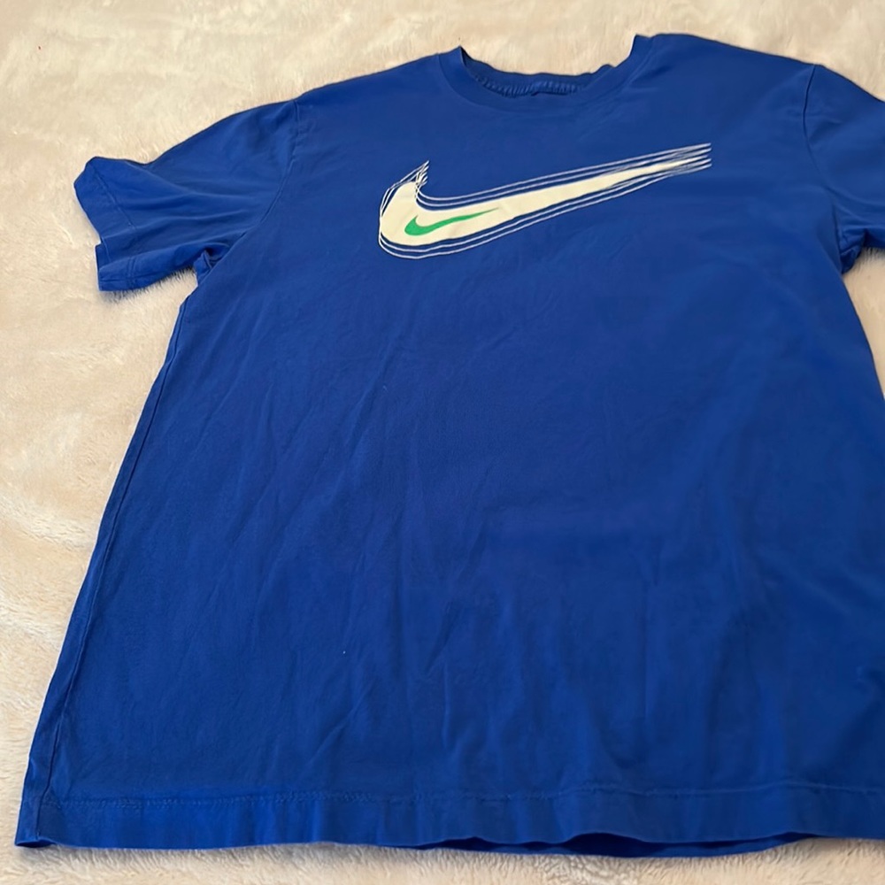 Nike Tee. Size M short sleeved